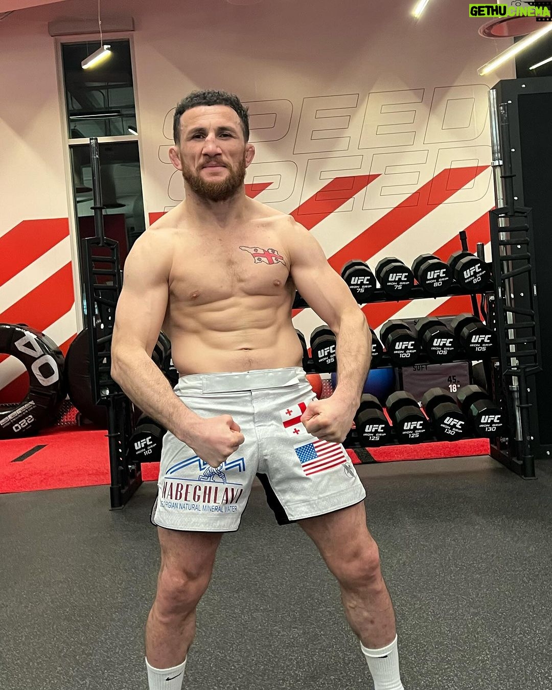 Merab Dvalishvili - 18.1K Likes - Getting stronger 🦾🇬🇪👊
@nabeghlavi_geo