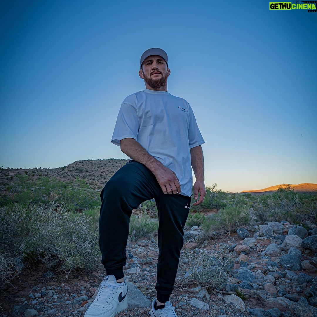 Merab Dvalishvili Instagram - @el_monte.apparel 🦾