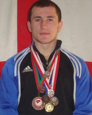 Merab Dvalishvili Instagram - 16 years ago when I was 16. 
16 წლის მე. 🦾🇬🇪
