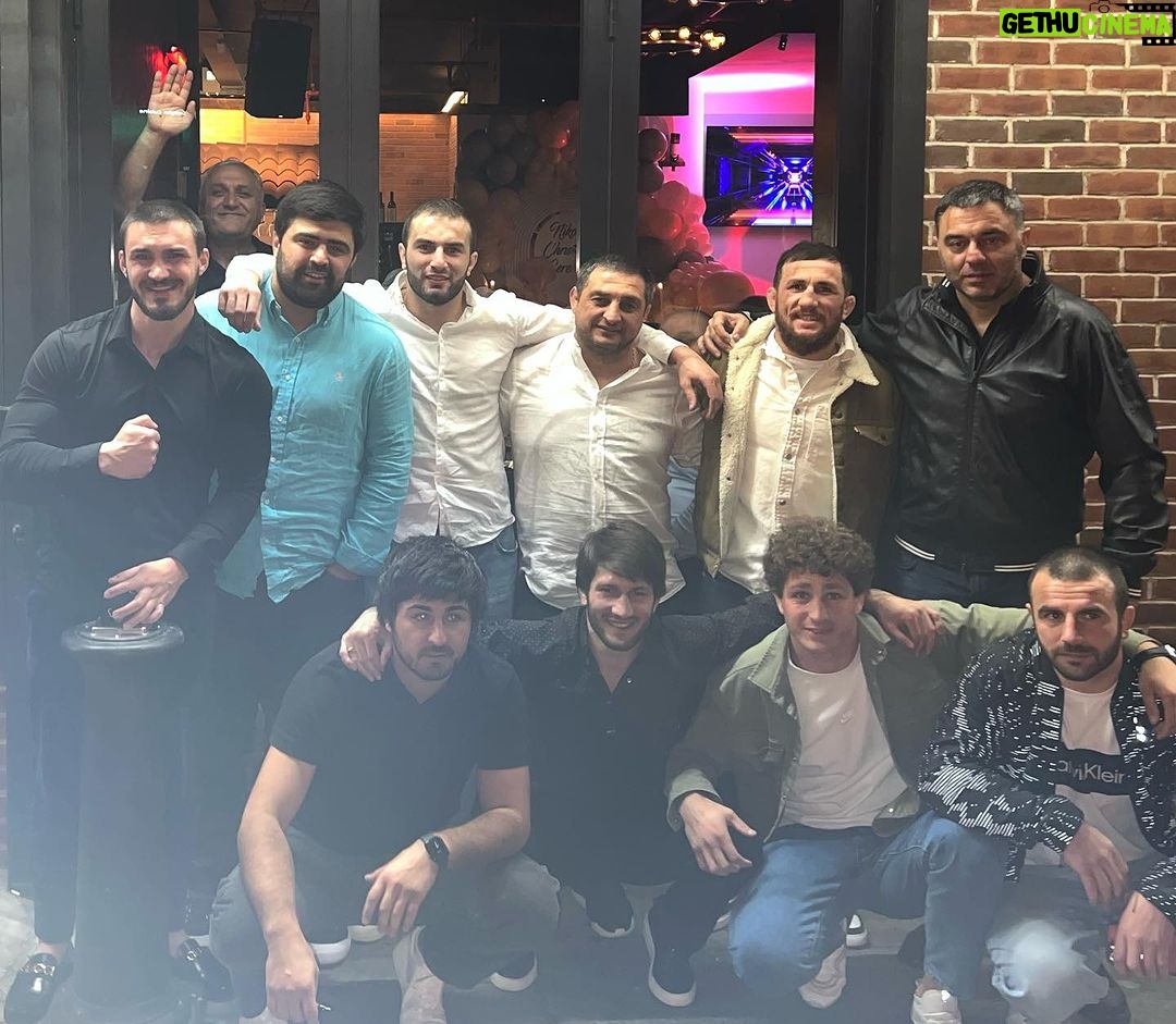 Merab Dvalishvili Instagram - Quick weekend trip to my second home NY π¦Ύπ Long Island, NY
