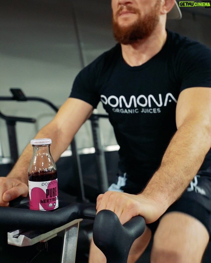 Merab Dvalishvili Instagram - My energy booster @pomonaproducts 🦾🧃 Las Vegas, Nevada