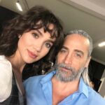 Merih Öztürk Instagram - fotoğraf çekilirken ciddi kalabilme süremiz 🌈 w: @muratarkin1