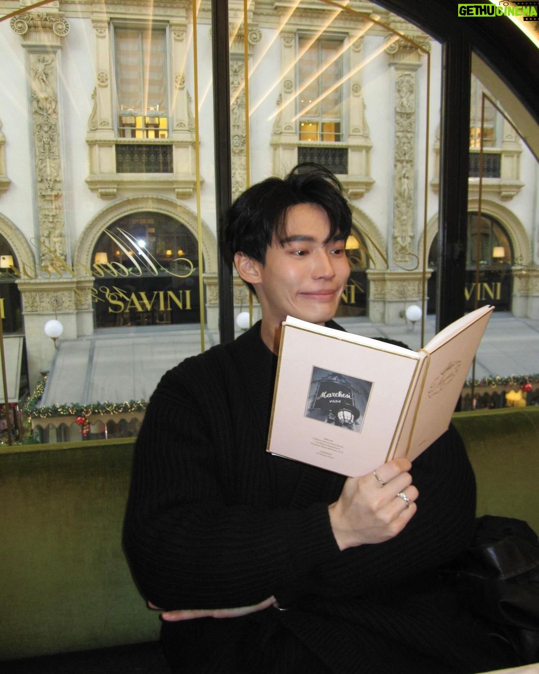 Metawin Opas-iamkajorn - 891.1K Likes - Cozy times in Milan.
@prada #PradaFW24