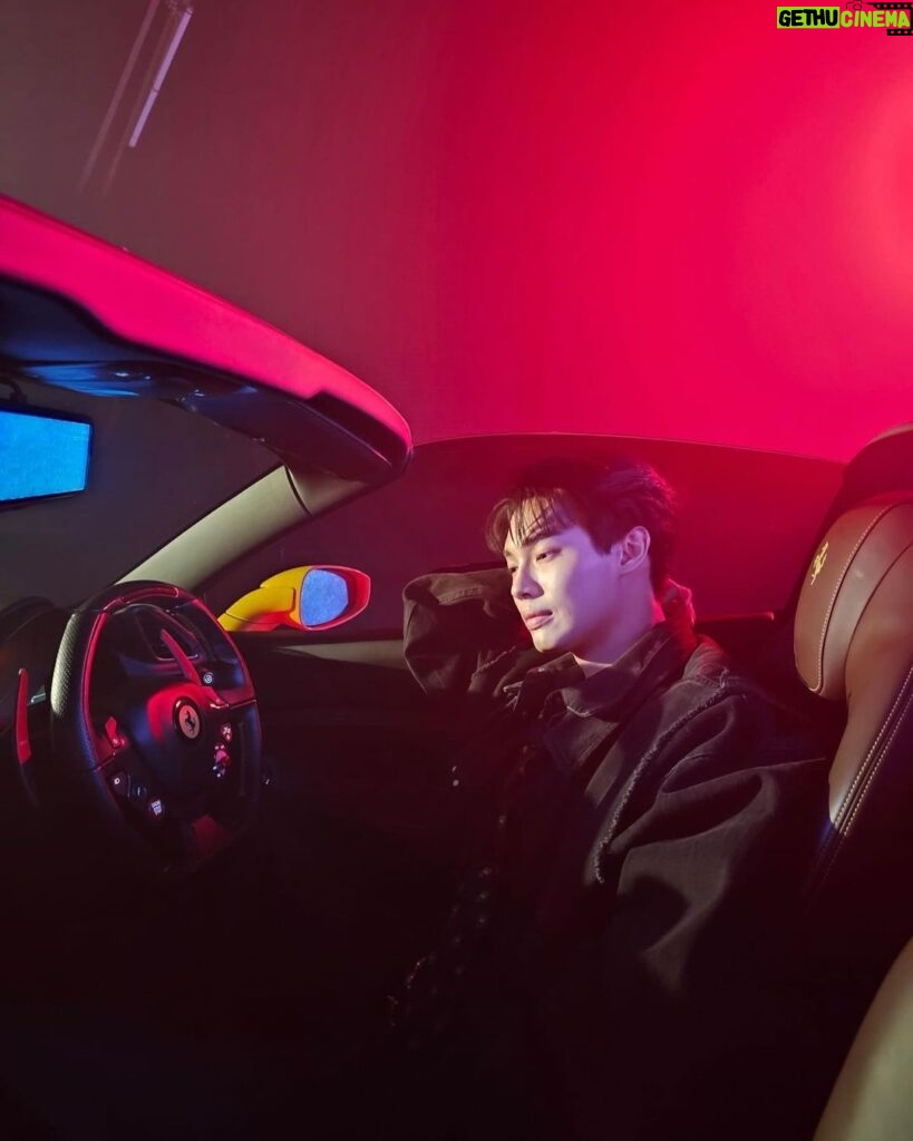 Metawin Opas-iamkajorn Instagram - Will you go for a ride with me?