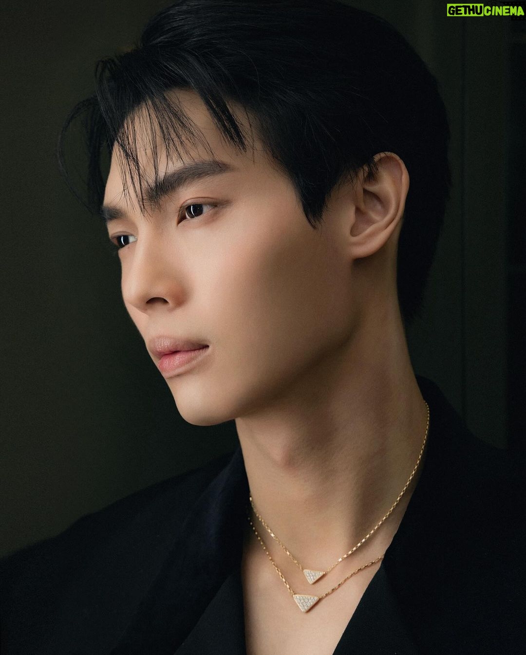 Metawin Opas-iamkajorn Instagram - The sparkles of @prada Eternal Gold. #PradaFineJewelry