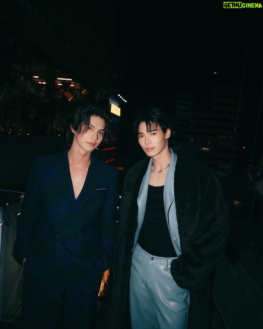 Metawin Opas-iamkajorn Instagram - Long journey Emsphere at EM District