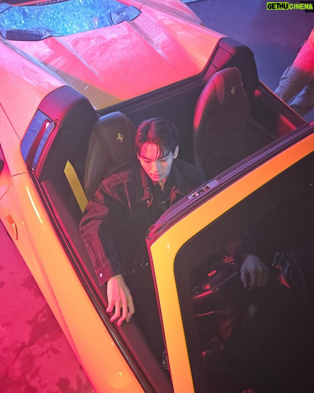 Metawin Opas-iamkajorn Instagram - Will you go for a ride with me?