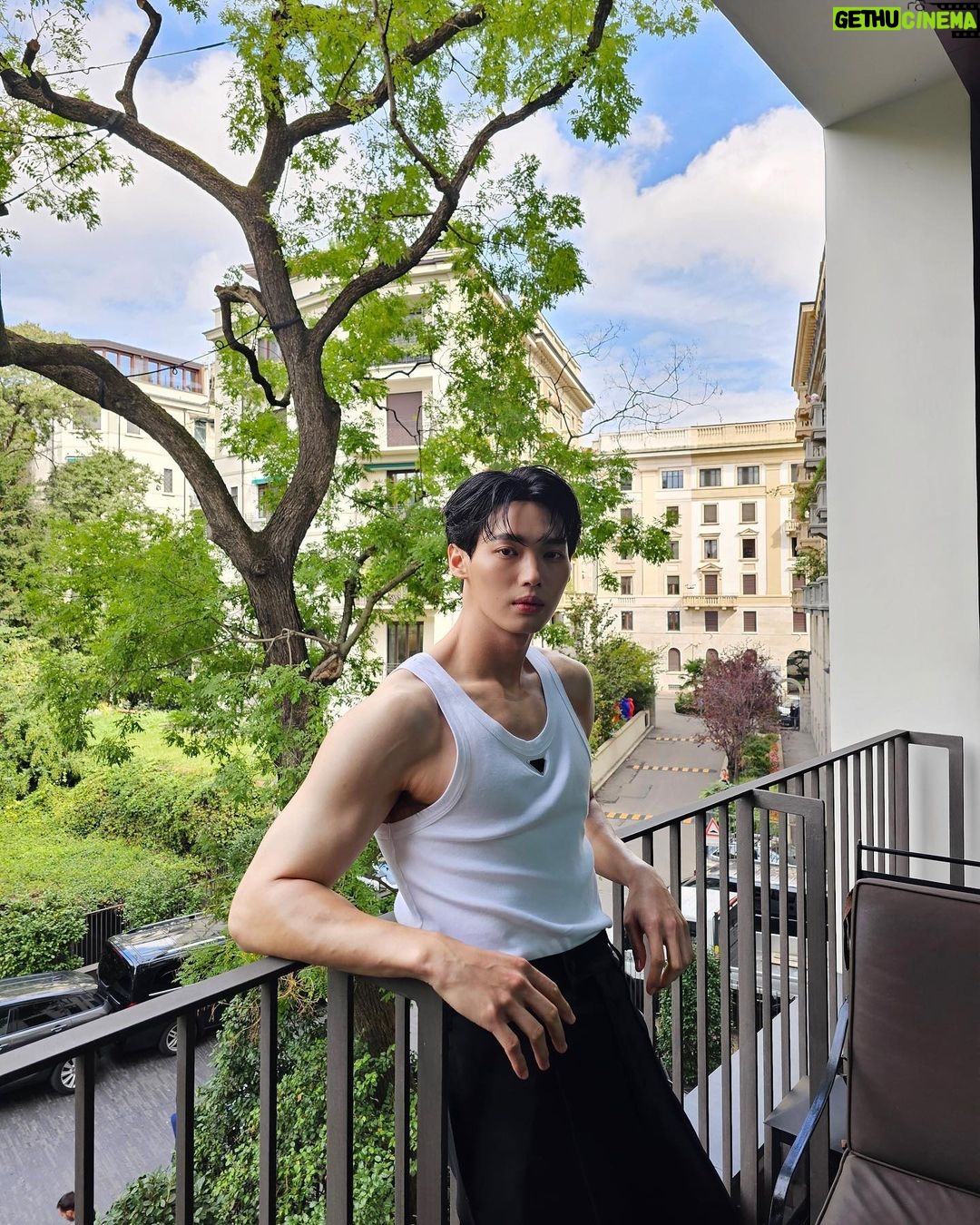 Metawin Opas-iamkajorn - 1.3 Million Likes - Are you ready? #PradaSS24