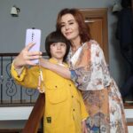 Metehan Parıltı Instagram - Efelerin efesi, anneannesinin bitanesi 🤍✨ @nazan_kesal #oğlum #permacanan #efe