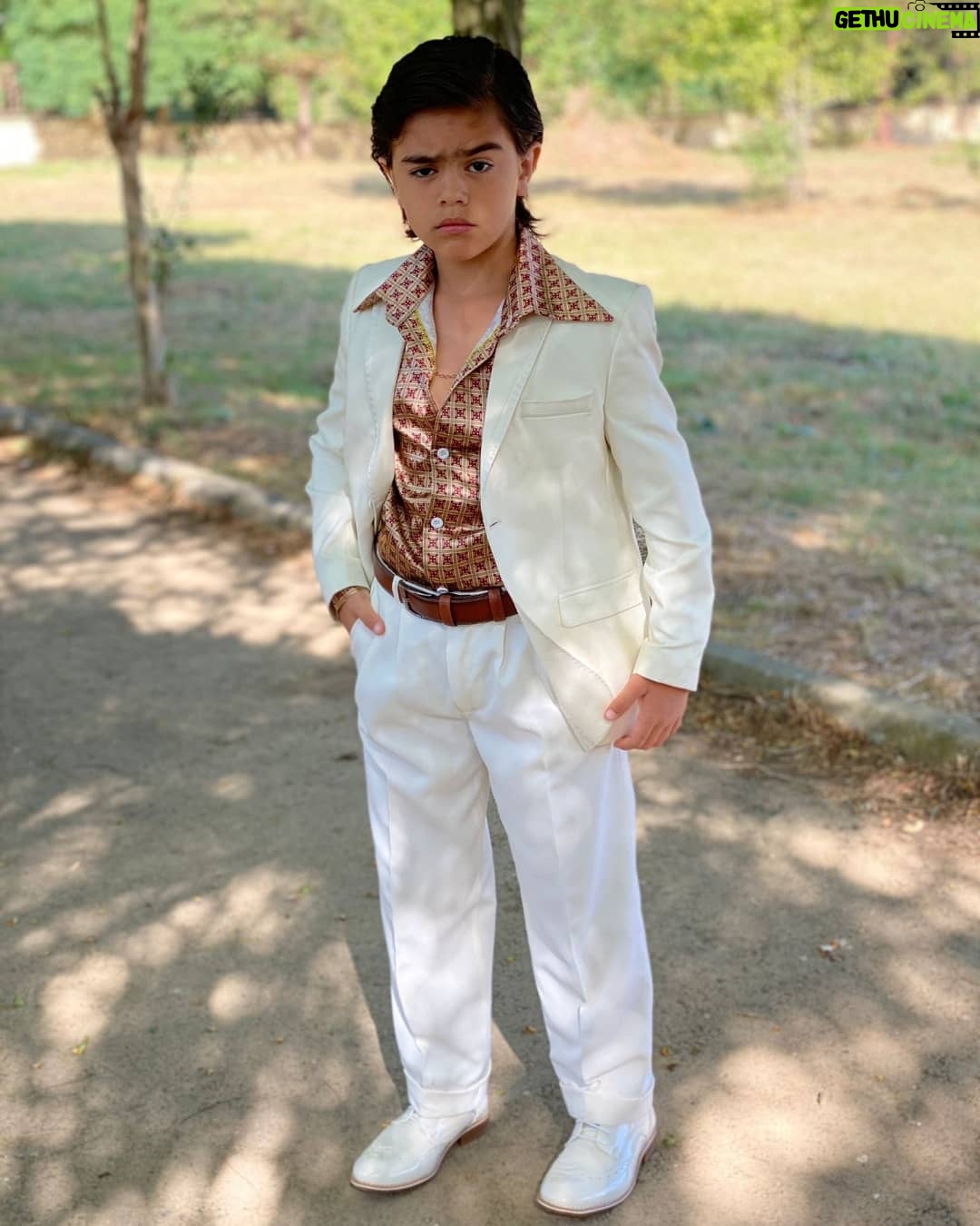 Metehan Parıltı Instagram - Rolünün hakkını veren adam fotosu 🤪🤗☺️ 🎤🧿 @cns.production @sohretlerokulufilm @adnanonal @layla_sirin_ajans @derin__alya #metehanparilti #metehanparıltı #çocukoyuncu #kuzgun #kadin #satılmış #afiliask #hamsi #öğretmen #aliörnek #uyanışbüyükselçuklu #selçuk #kin #aslan #mucizedoktor #mehmet #şöhretlerokulu #arabesk #anotherself #cemil #instagram #instagood #likeforlikes #happy #cute #follow #smile #instalike #mpfc Istanbul, Turkey