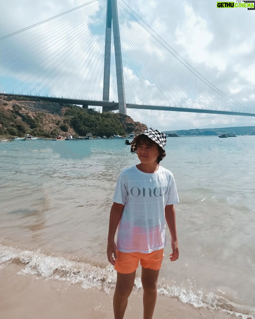 Metehan Parıltı Instagram - Benim için denizi boşalttılar 😀🤣 #pazaraktivitesi