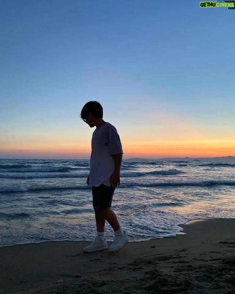 Metehan Parıltı Instagram - 🌅✌🏻 İzmir, Turkey