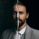 Metin Akdülger Instagram - Hanımlar Beyler, Uzun süredir canımdan çok sevdiğim @melikefelipe ile (ablam ve havalı eniştem) bir fotoğraf çekimi yapmak istiyorduk. @idiletisim 'den arkadaşım @simgebirben sayesinde gördüğünüz işi çıkaran ekibi topladık ve beraber böyle bir şey oluşturduk. @gqturkiye ' de bizim fotoğraflarımıza ve videomuza denge sayısında yer vermek istedi ve biz de mutluluk duyduk. Umarım seversiniz. ✌ Ekip; Fotograflar ve hikâye: @melikefelipe Styling: @rutkayozis Styling asistanı: @cagla.ust Saç makyaj: @onurbayramofficial Fotoğraf asistanı: @muzaffertemiiz Video - Yönetmen: @melikemugesahin Renk: @mesutkesici Görüntü Yönetmeni:@arinc.arisoy F.P:@ercnkrsz Video Asistanı: @atacanaydin1 Yazı: @alarakap Tüm ekip arkadaşlarıma ve @gqturkiye ye teşekkür ederim. Ladies and Gents, We've been looking for an opportunity to do a photoshoot with my dear sister and brother in law @ melikefekipe . Lucky us, my dear friend from @idiletisim @simgebirben helped us to gather this cool crew. So we got together and did this photoshoot. @gqturkiye saw it and decided to publish it on their new issue called balance. Hope u like it! Thank you @gqturkiye Peace! Crew; Photos and story: @melikefelipe Styling: @rutkayozis Styling assistant: @cagla.ust Hair and make up: @onurbayramofficial Photo assistant: @muzaffertemiiz Video - Director: @melikemugesahin Colorist: @mesutkesici Dop:.@arinc.arisoy Focus puller: @ercnkrsz Video Assistant: @atacanaydin1 Interview: @alarakap #gqdenge #duality #mystery Thank you! 🖤