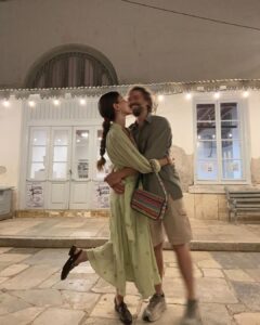 Metin Akdülger Instagram - Summer dump 🐕‍🦺🎬🏖️🏄🏼‍♂️❤️