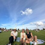 Metin Akdülger Instagram - Güzel Şeyler 🌈⚡#primaverasoundmadrid @cansuakinn @ahmetaksoz ❤☕ 📓🏴‍☠️😎