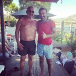 Metin Yıldız Instagram - Abimizdir, o kadar🌟 @vedatatli1907 #bodrum #sarnıçbeach
