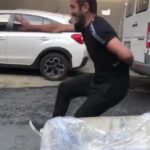 Metin Yıldız Instagram - Alın size yeni akım 😂 Bizde böyle:) Teşekkürler @suphelikisi @atesucan #dans #öyledüşünmeniziistemiyorum #fatsa #kikichallenge #shiggy