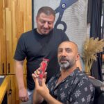 Metin Yıldız Instagram - Ünlülerin Kuaförü dostum kardeşim @levent_saydam_official sayesinde daha yakışıklı:))
