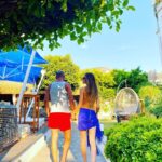 Metin Yıldız Instagram - Tanımaktan onur duyduğum çok değerli abim üstadım sevgili Karizma Cahite @cahitoztok01 amisafirperverliği için ve tüm @jadorebeachrestaurant ve @casajavoi personeline güler yüzleri ve nezaketlerinden ötürü çok çok teşekkür ediyorum ⭐️❤️⭐️🧿💙 @jadorebeachrestaurant @ceylanyilmaz__ Casa Ja Voi