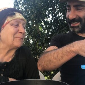 Metin Yıldız Instagram - Annem bana köy ekmeği yapmayı öğretti:) bundan sonra ben yapıcam ekmekleri.. Afiyet olsun:) #köy #köyekmeği #fatsa #ılıca #sarmaşık #kuzinesoba #anne @hava3570