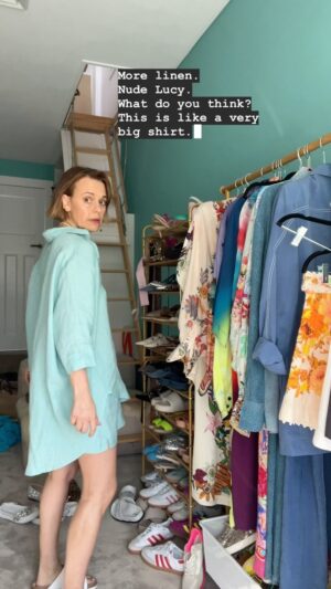 Mia Freedman Instagram - SHOULD I WEAR THIS? 
I’m not sure. Too much linen? A belt? Tucked in? Wrong shoes? Other than those questions I think I’ve nailed this look. 😬😳🙄
Shirt and pants are @nudelucythelabel 
Shoes are @birkenstockau 
@nothingtowearpod