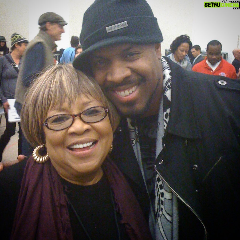 Michael Bearden Instagram - HBD🎉🎉81, to my home girl from the Chi, and an Icon in this business! The legendary Mavis Staples! The Staples singers were a big influence on me as a boy. As we’re all the Chicago based artists. So honored to be able to call Mavis a friend. She is truly one of a kind! (If you want to see an amazing tribute to Mavis, go check out the 75th birthday celebration we did in Chicago. It’s out on video somewhere. Many celebrities paid tribute and Mavis sang as well. We had a Ball!!) Honor ALL of our treasures while they’re here! Love you Mavis. ❤️🖤 Enjoy, and many more. . M~ (and if you don’t know who she is, please find out!) *James Taylor is photo bombing us! ☺️