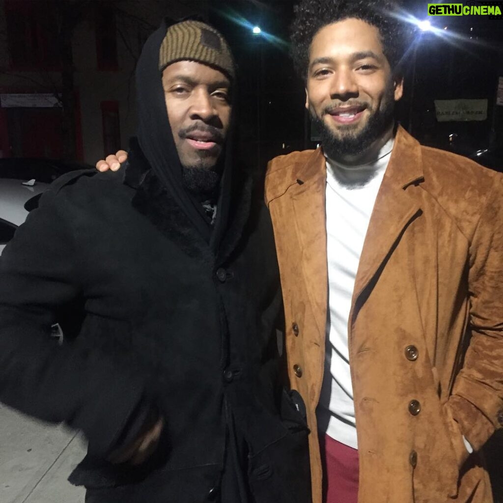 Michael Bearden Instagram - I UPDATE to this post! If it is proven that Jussie has fabricated this whole incident, I’ll be just as livid as when I thought it had happened. He is a friend, and I had no reason to believe anything less than what he has demonstrated to me in the past. However, to lie about something so serious is dangerous! And quite frankly, unbelievably stupid on so many levels! He’ll have to explain and or answer for his actions if this indeed is proven to be all made up. I’ll still leave this original post up. I support friends so my original post is what it is. He’ll need the support of many others now more than ever. . .(Original post) I'm so thankful that my good friend @jussiesmollett is okay. I'm OUTRAGED that he was attacked! (In my home town no less) America is in a collective cloud of dysfunction! Exacerbated by purveyors of fear! Emboldened by the current power structure and all of it's hateful, sycophantic cronies! I hope they find these POS!! 😡 (in 2019, we’re still dealing with this?) M~ #JussieSmollett #HateCrime #Racism #homiphobia #Intolerance #RejectFear #eRacism #SpreadLove #OneLove #Love [photo 1- @ayannairish photo 2- @rontyoung]
