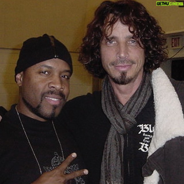 Michael Bearden Instagram - One of the most beautiful things about my career so far is the ‘variety’ of artists I’ve had the pleasure of creating with. My mindset has always been, music is music! I don’t care about categories! I got to know Chris Cornell just a little bit. Even after this show, (The Kennedy Center Honors which I worked on for over a decade!) Chris reached out to me to do some more collaborating. Unfortunately, we were never able to get to it! He’s been gone a few years now. On this date on this month. His talent was immense! His energy was beautiful. A very kind soul! 🙌🏾 You never know someone’s personal pain. Check in with your loved ones! R.I.P. Chris!🙏🏾 M~ (I realize some of you may not know who Chris was. And, that’s okay. Moving forward in my posts, I’ve made it an exact intention to show as many sides of my career as possible. Just to show any young person who may be following that, your passion for music doesn’t have to be focused just on ONE thing! You can explore all the sides of music and thrive. Don’t let anyone put you in a box 📦) I have many more sides to my music life than MJ and Gaga. As amazing as those sides are! 🙌🏾