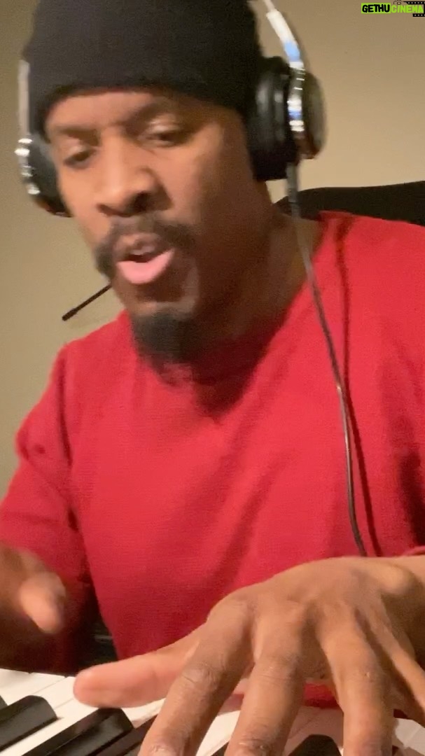 Michael Bearden - 1.6K Likes - So this is a response post for my friend @questlove. Who posted a keyboardist, a while ago, who was really fouling up one of Minne Riperton’s classic songs! ⠀
⠀
It’s not my nature to speak negatively about musicians on social media. But, I couldn’t understand how in the world you actually land a gig with a great artist, and NOT know how to play their music?!⠀
⠀
I was like, “wait a minute. That’s not how it goes.”⠀
⠀
I learned that interlude on “Inside My Love” when I was a kid. Just on some young musical curiosity. I didn’t even really understand music theory yet. ⠀
⠀
So, for this clip, I listened to the original a few times and pressed record on my phone. (I haven’t played this song in many, many years!) This is the first and only take I did. If you know, you know!👊🏾🕊M~ #blackhistorymonth #minnieriperton