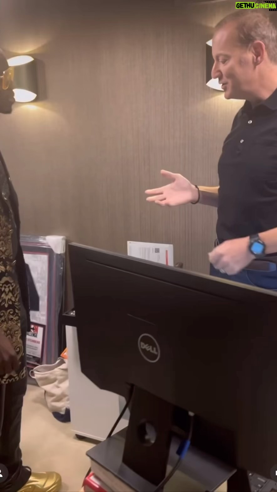 Michael Blackson - 26K Likes - Why is he roasting me when he dresses like he buys his clothes by the pound. Modasucka has no idea I’m using his money to pay my child support