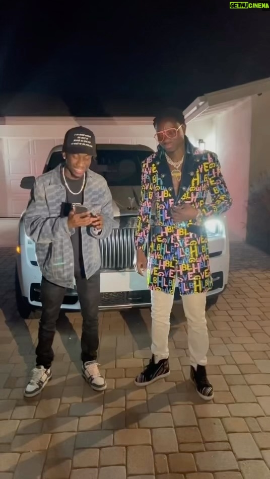 Michael Blackson Instagram - Had to sheet on a few neegas with my drip
