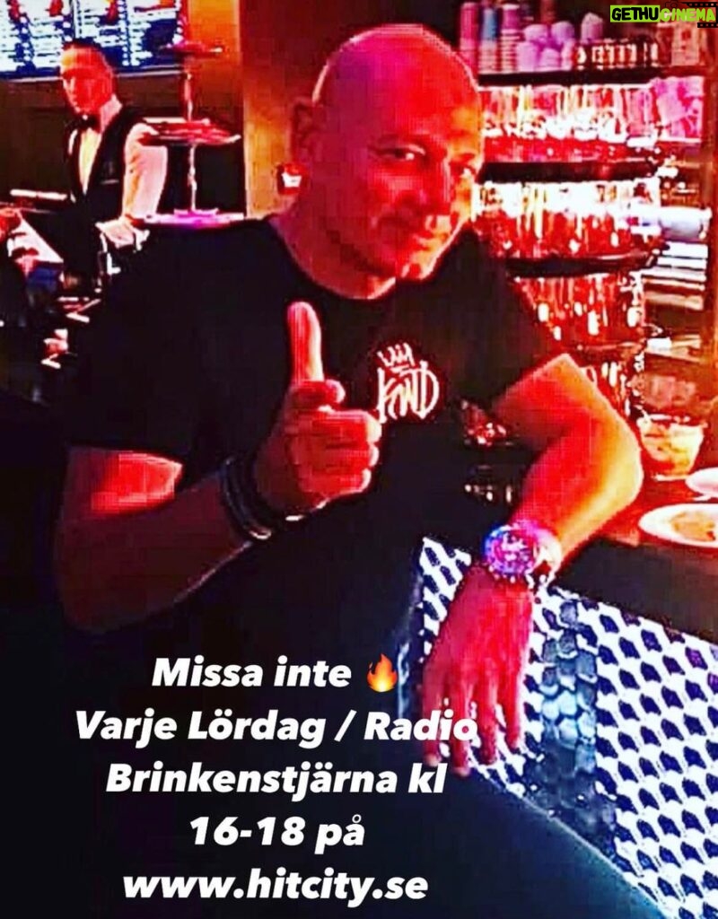 Michael Brinkenstjärna Instagram - Det är dags igen 👊 Varje Lördag ! Mr Brink avslöjar allt om Nöjesbranschen ! Saker som ingen annan vill tala om 😂 www.hitcity.se #radio #instagram #instagood #mylife #brink #brinkenstjärna #dj #djs #pioneerdj Sweden stockholm