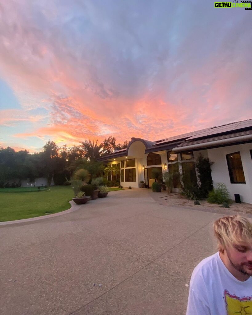 Michael Clifford Instagram - september was the craziest month of my life