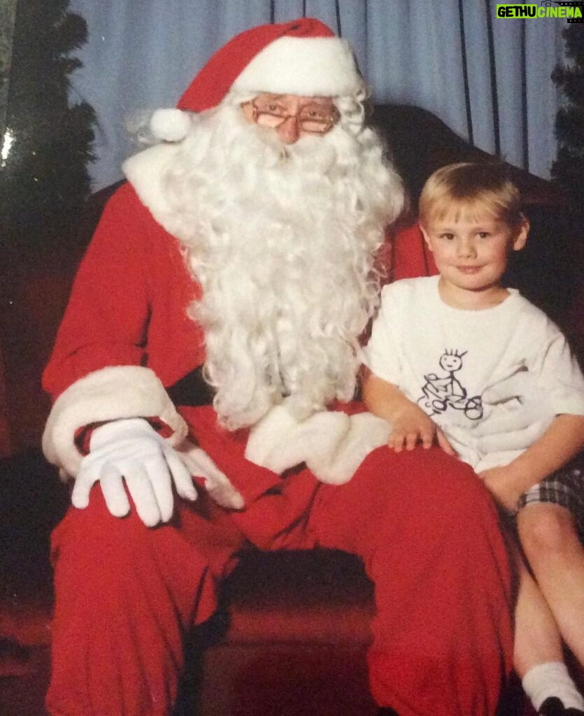 Michael Clifford Instagram - my relationship with Santa has definitely evolved