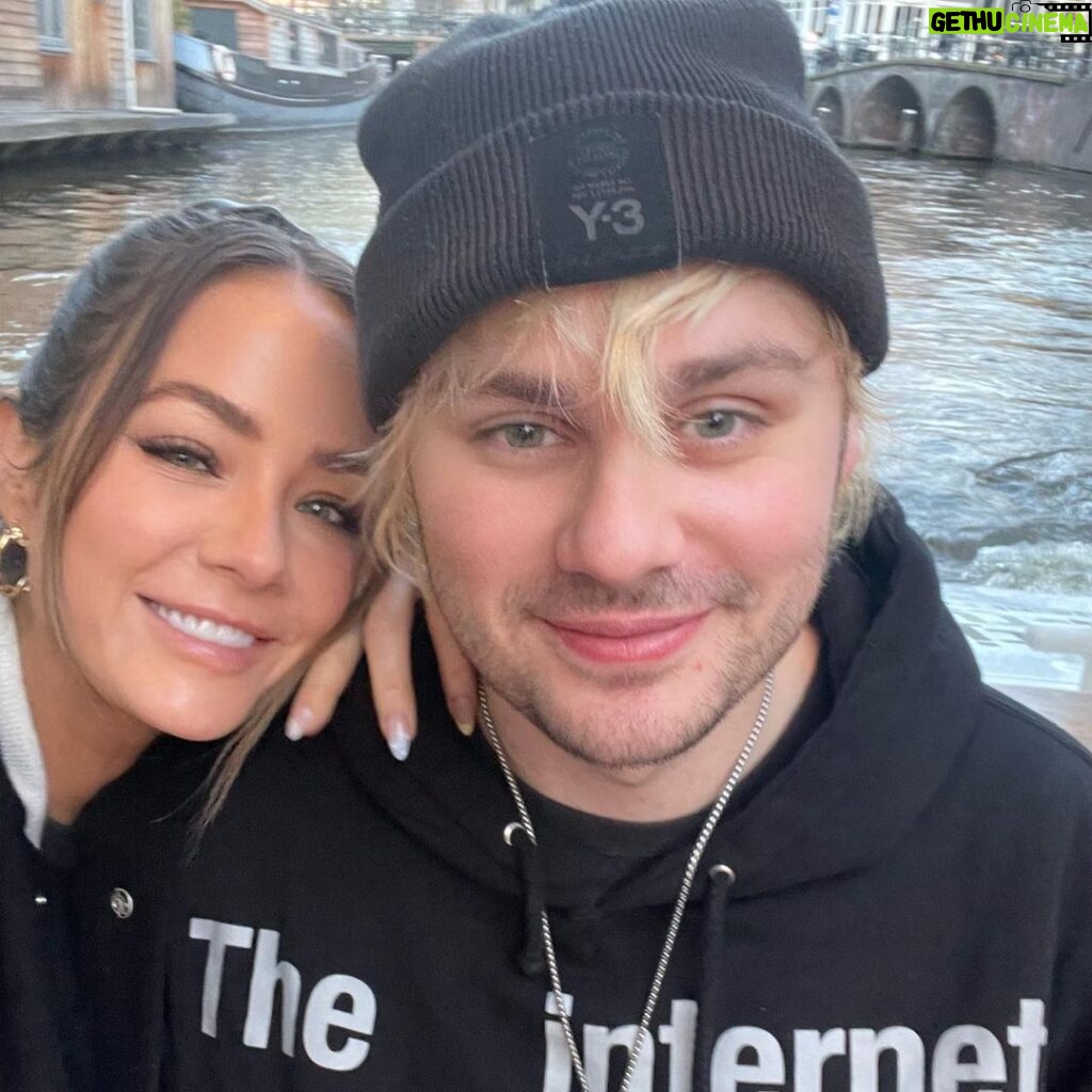 Michael Clifford Instagram - I am the luckiest man in the world because of you. every day I wake up and acknowledge how grateful I am for you and for our life. I love you more than you will ever know❤️ you will always rid me of the blues 🥰