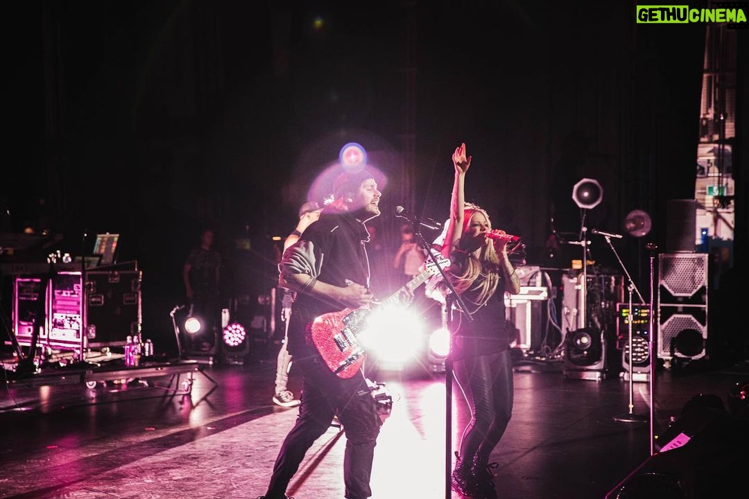 Michael Clifford Instagram - for everyone asking - yes I did play Sk8er Boi with @avrillavigne last night. I don’t know where to go from here. this might be the peak.