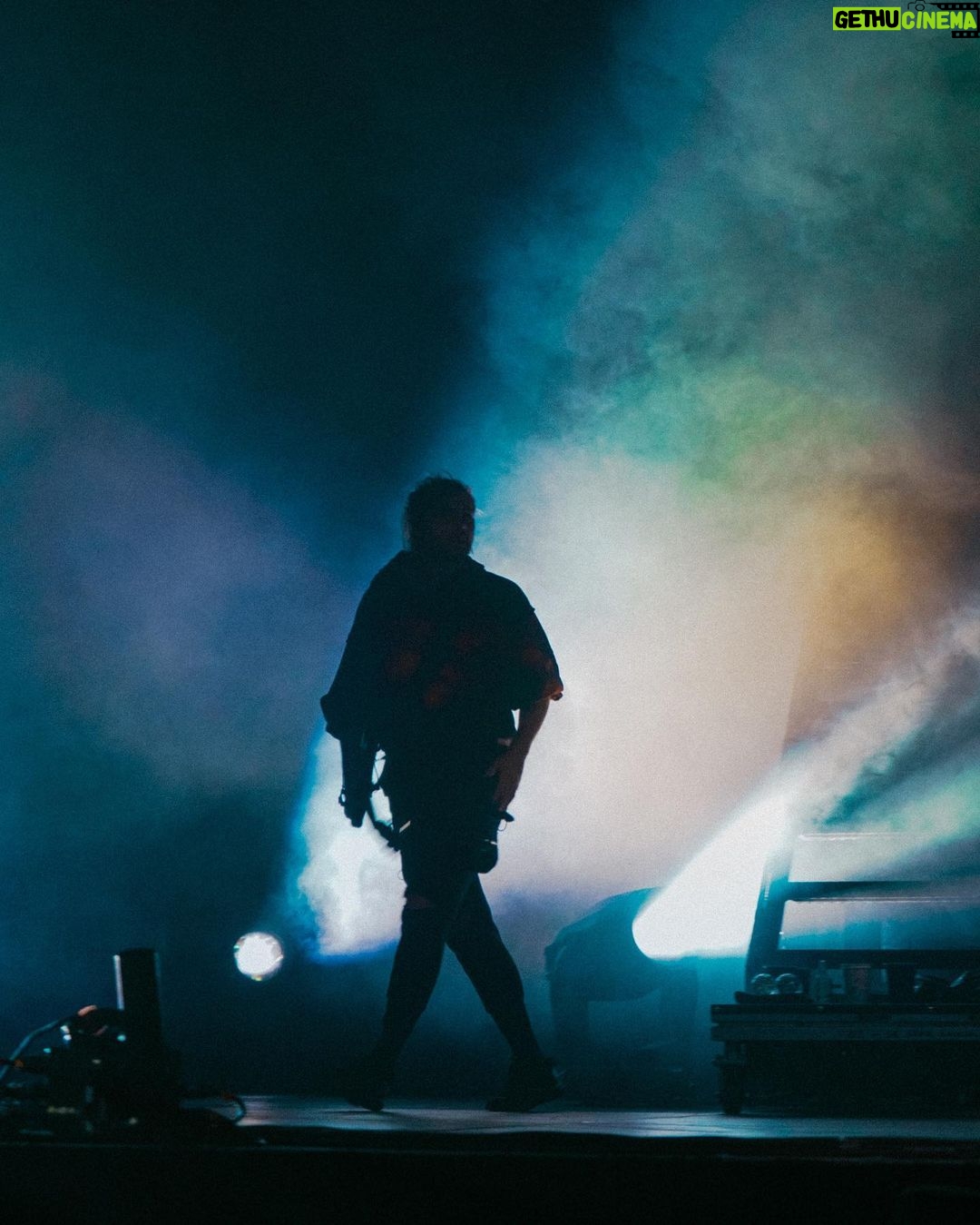 Michael Clifford Instagram - thanks for all the love on this tour. we love you more tho. 💚