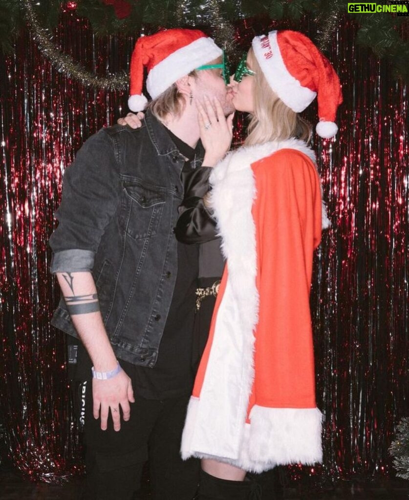 Michael Clifford Instagram - my relationship with Santa has definitely evolved