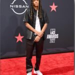 Michael Epps Instagram – Golden child💫🚀 styled by: @msmaryfrancis #thechi #betawards #showtime Los Angeles, California