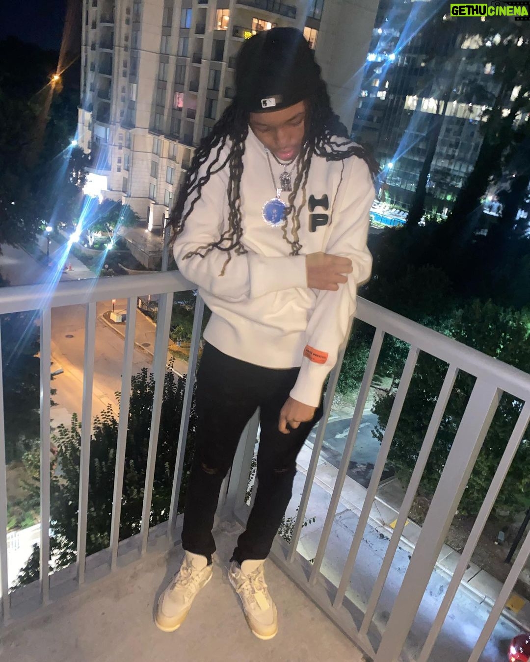 Michael Epps - 45.2K Likes - Aint have nun for a minute as soon as I get it I feel like I gotta ball Big team player pass the ball They was hatin on me passed em all🦍🗣💯