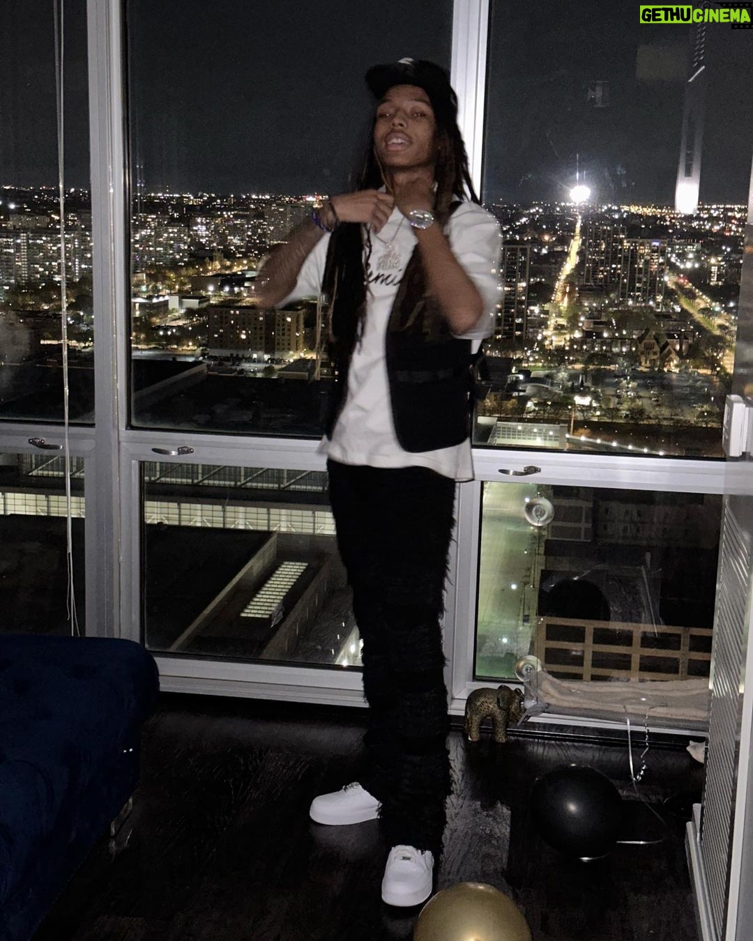 Michael Epps - 55.1K Likes - If you ever need me I put on that cape and save the day aint nobody beneath me you aint got it we gone make a way💘🤞🏽💯