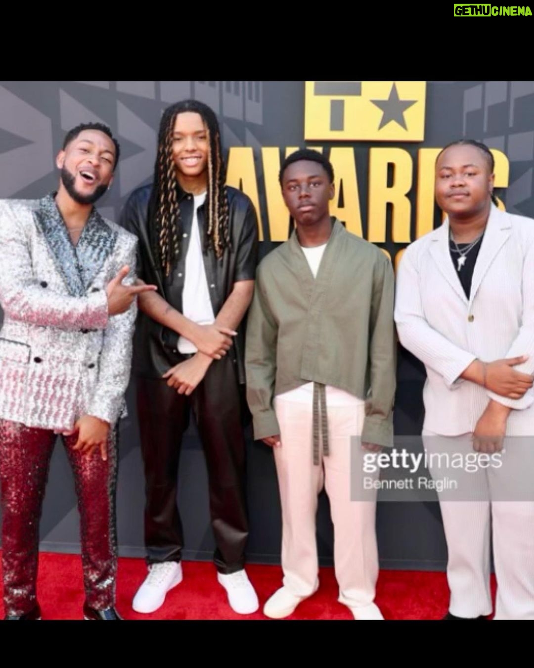Michael Epps - 60.7K Likes - Golden child💫🚀 styled by: @msmaryfrancis #thechi #betawards #showtime