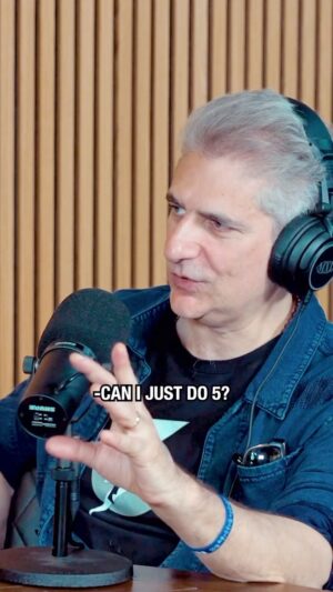 Michael Imperioli Instagram - The complete interview! Now up on @youtube another viral #top5 with @realmichaelimperioli @spinmag @lippsservicepod special mention @johncassavetes.official #michaelimperioli #whitelotus #thesopranos #sopranos