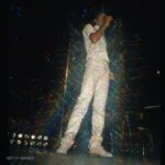 Michael Jackson Instagram – Michael Jackson’s shimmery suit helped photographer Lynn Goldsmith to create this prismatic effect around Michael, seen here performing on the Triumph Tour in 1981.