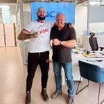 Michal Martínek Instagram - Dnes na vyšetření u Pana Dr. @zamolafrantisek v @healthylongevity.clinic a chci moc poděkovat za důležité informace a zároveň bych chtěl vyjádřit respekt v rámci jeho cesty ať už jako sportovce, tak jako doktora. Tenhle typ lidi je opravdovým vzorem motivace a pokud se chce člověk něco dozvědět, musí vyhledávat opravdové odborníky v patřičných oborech . 🫡