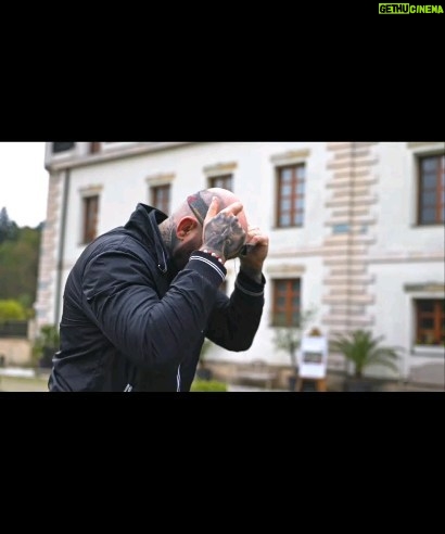 Michal Martínek Instagram - Celé video YT kanál cesta championů s @tomski.chl Ukazujem pár vychytávek. Můžeš mrknout a něco zjistit z dílů, nebo lap.