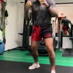 Michal Martínek Instagram - Trénink aka ledovej klid v oku bouřky 💪 @kondicnitrener Levacka je zpět 💥