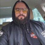Michal Martínek Instagram - Zdravím, zde na videu vyjádření ohledně mého aktuálního zdravotního stavu, poděkování lidem kteří mi pomáhali Při mé cestě zpět po úrazu a vidíme se brzy🔥💪🏴‍☠️🇨🇿 @ksw_mma