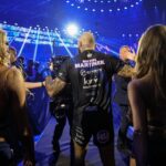 Michal Martínek Instagram - Čas probudit se ze zimního spánku a zpátky do mého lifestylu a probudit oheň ve mně 💪🔥 @ksw_mma #valhalla #thewayoftruefight #truefighters #chalenge #mma
