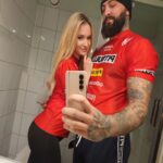 Michal Martínek Instagram - Tradiční foto a za hodinu se vidime v aréně @lenuleangel @reindersmma @ankosmma @ksw_mma @kswczechrepublic